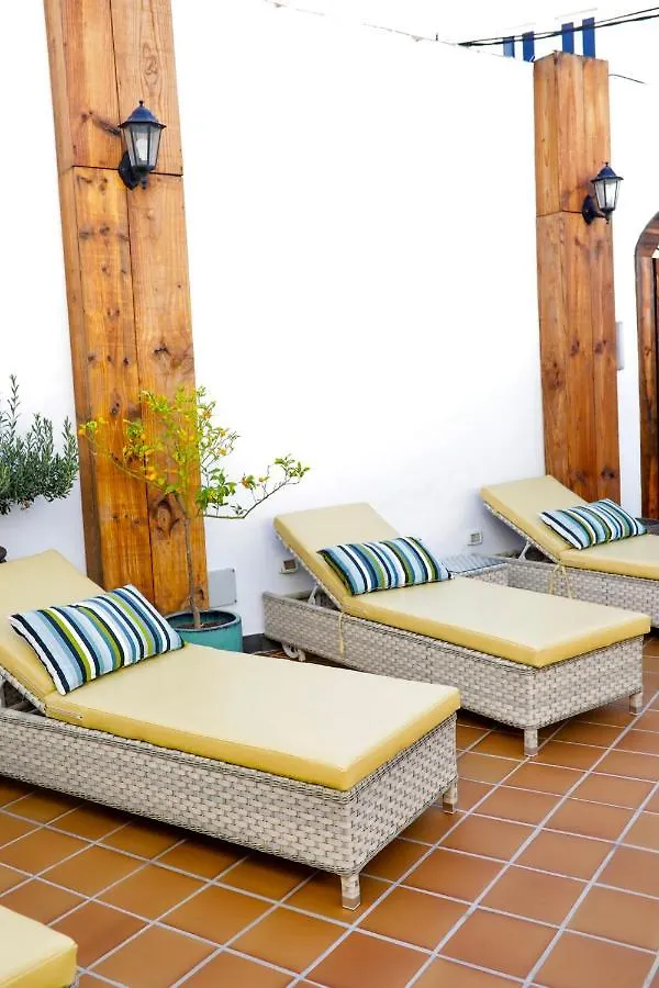 El Charco Suites Arrecife 3*,